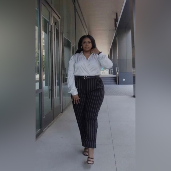 Future Collective Mid-Rise Front Pleated Pants - Picture 4 of 9